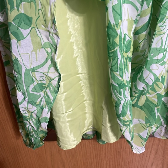 Hayley Matthews size 12 lined sleeveless dress ruched mid section lime green - Picture 7 of 12